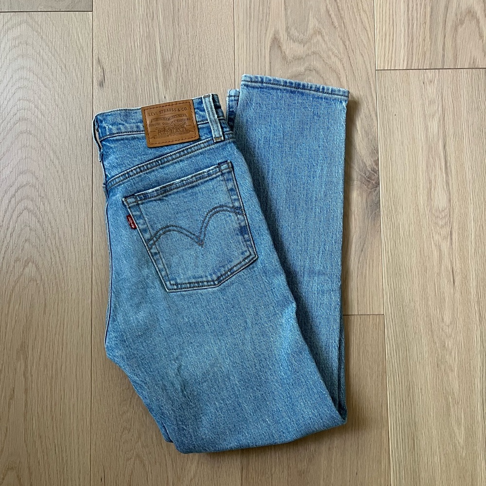 Levi’s Wedgie Jeans